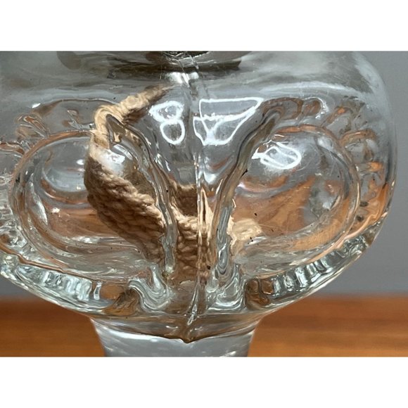 Antique Miniature Clear Bulls-Eye Glass Hurricane Oil Lamp With Frosted Globe, 1 - Picture 5 of 10